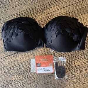 Lulifama Si Soy Serena scalloped underwire push-up bandeau bikini top. Size L